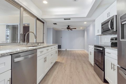 Casa en venta en Margate, Florida, 4 dormitorios, 164.9 m2 № 2028152 - foto 10