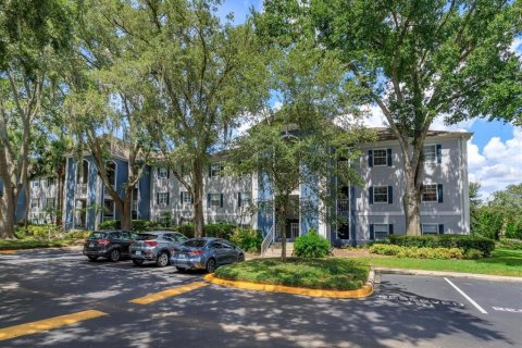 Condo in Longwood, Florida, 2 bedrooms  № 1885846 - photo 1