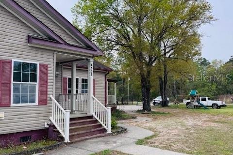House in Hastings, Florida 3 bedrooms, 135.36 sq.m. № 1529183 - photo 2