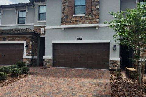Townhouse in Davenport, Florida 4 bedrooms, 188.22 sq.m. № 2211649