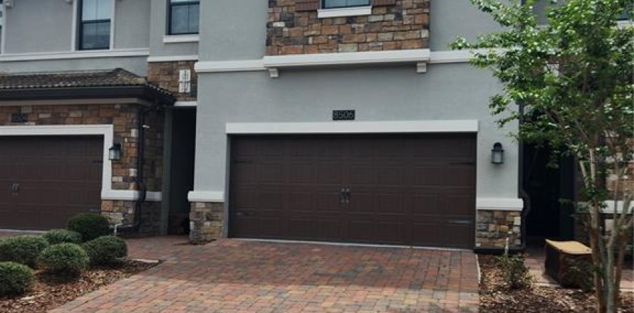 Townhouse in Davenport, Florida 4 bedrooms, 188.22 sq.m. № 2211649