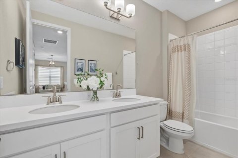 Villa ou maison à vendre à Sarasota, Floride: 4 chambres, 246.19 m2 № 1841565 - photo 24