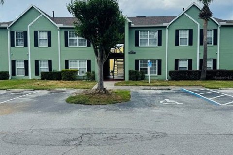 Condo à Orlando, Floride, 3 chambres  № 2111182