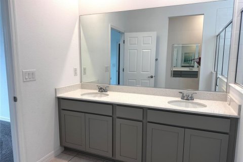 House in Ocala, Florida 4 bedrooms, 223.8 sq.m. № 2310080 - photo 29