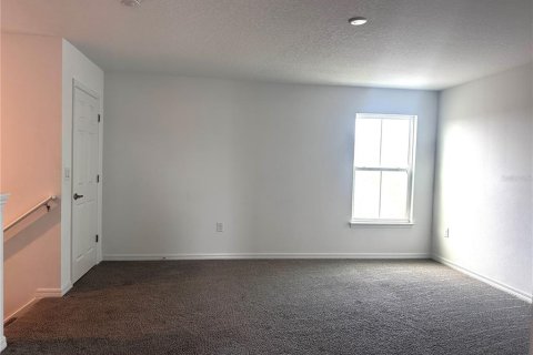 House in Ocala, Florida 4 bedrooms, 223.8 sq.m. № 2310080 - photo 18