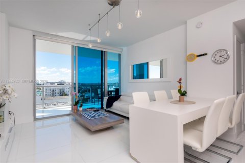 Condo in Miami Beach, Florida, 2 bedrooms  № 2046929 - photo 4