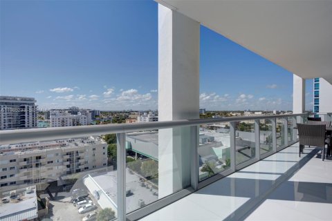 Condo in Miami Beach, Florida, 2 bedrooms  № 2046929 - photo 15