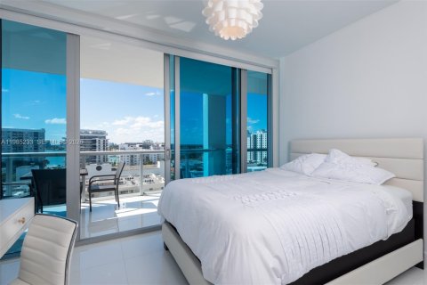 Condo in Miami Beach, Florida, 2 bedrooms  № 2046929 - photo 11