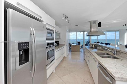 Купить кондоминиум в Майами, Флорида 7 комнат, 173.73м2, № 2000963 - фото 18