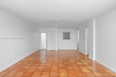 Condo in Fort Lauderdale, Florida, 1 bedroom  № 1939705 - photo 5