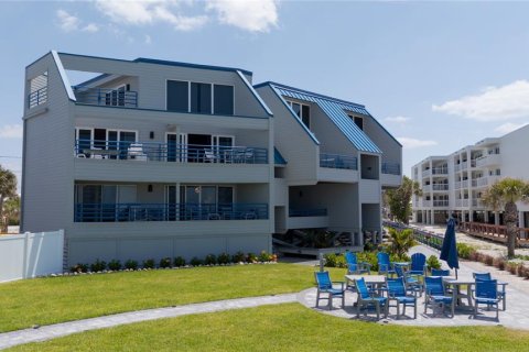 Condo in Englewood, Florida, 2 bedrooms  № 1679310 - photo 10