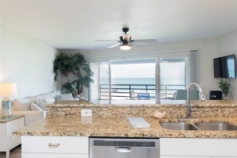 Condo in Englewood, Florida, 2 bedrooms  № 1679310 - photo 15