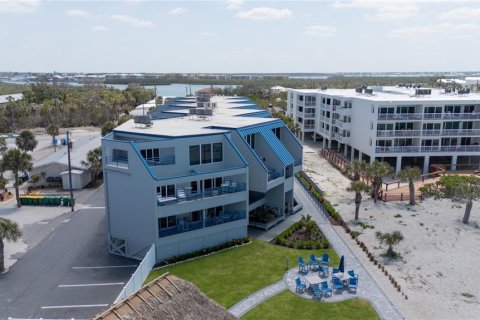 Condo in Englewood, Florida, 2 bedrooms  № 1679310 - photo 9