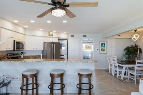 Condo in Englewood, Florida, 2 bedrooms  № 1679310 - photo 17
