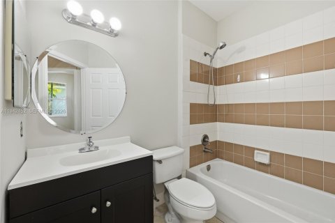 Touwnhouse à vendre à Riviera Beach, Floride: 3 chambres, 137.68 m2 № 1999414 - photo 21