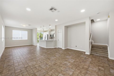 Touwnhouse à vendre à Riviera Beach, Floride: 3 chambres, 137.68 m2 № 1999414 - photo 3