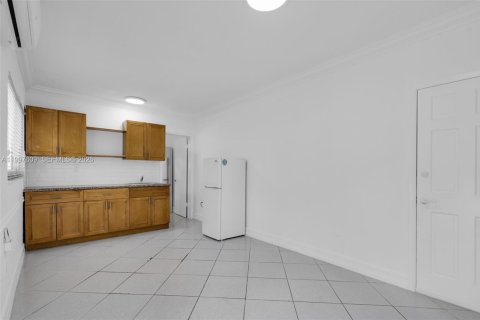 Снять в аренду виллу или дом в Майами, Флорида 251.86м2, № 2060857 - фото 2