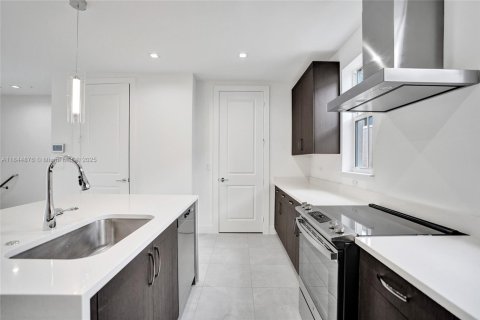 Townhouse in Delray Beach, Florida 3 bedrooms, 166.57 sq.m. № 1841117 - photo 28