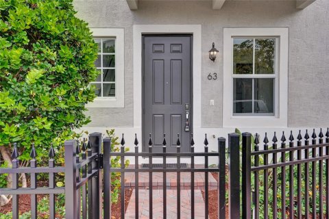 Townhouse in Delray Beach, Florida 3 bedrooms, 166.57 sq.m. № 1841117 - photo 3