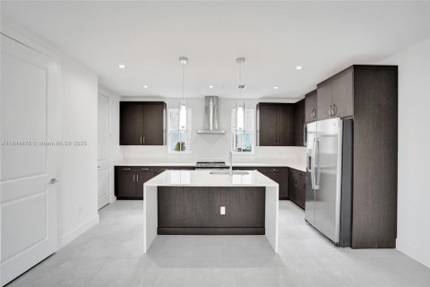 Townhouse in Delray Beach, Florida 3 bedrooms, 166.57 sq.m. № 1841117 - photo 17