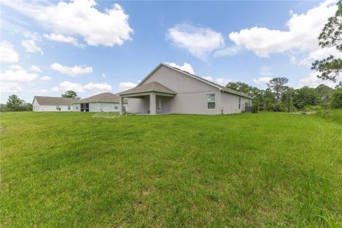 House in Sebring, Florida 4 bedrooms, 188.87 sq.m. № 2203546 - photo 9