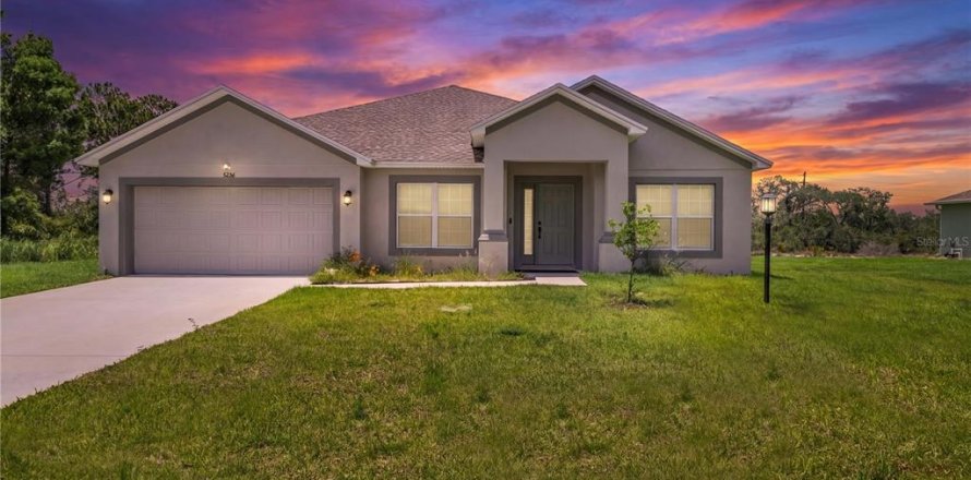 House in Sebring, Florida 4 bedrooms, 188.87 sq.m. № 2203546
