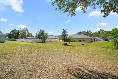 House in Lady Lake, Florida 4 bedrooms, 166.76 sq.m. № 1586349 - photo 25
