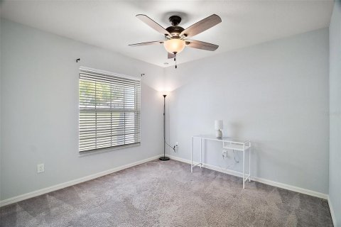 House in Lady Lake, Florida 4 bedrooms, 166.76 sq.m. № 1586349 - photo 11
