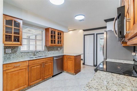 Casa en venta en Kissimmee, Florida, 3 dormitorios, 132.66 m2 № 1876748 - foto 18