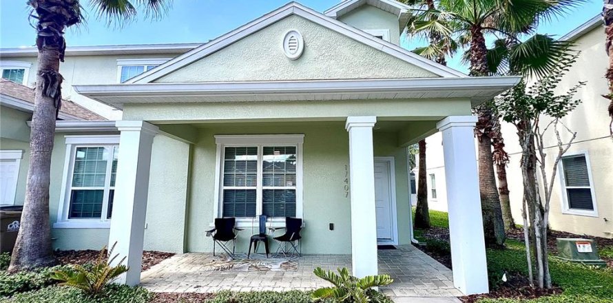 Townhouse in Clermont, Florida 3 bedrooms, 140.47 sq.m. № 2218682