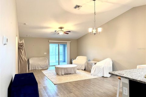 Купить коммерческую недвижимость в Порт-Шарлотт, Флорида 6 спален, 225.57м2, № 1572570 - фото 8