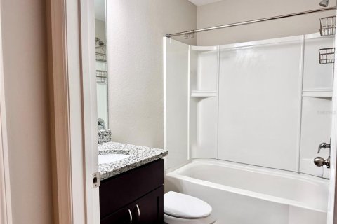 Купить коммерческую недвижимость в Порт-Шарлотт, Флорида 6 спален, 225.57м2, № 1572570 - фото 12