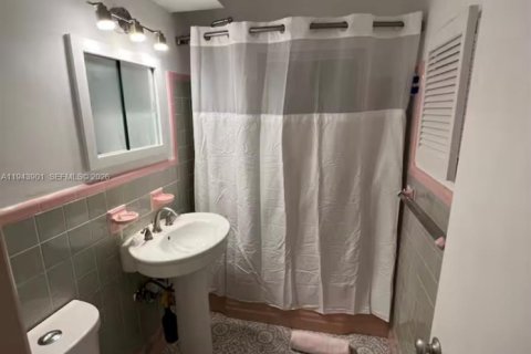 Купить виллу или дом в Холливуд, Флорида 2 спальни, 112.04м2, № 2060131 - фото 23