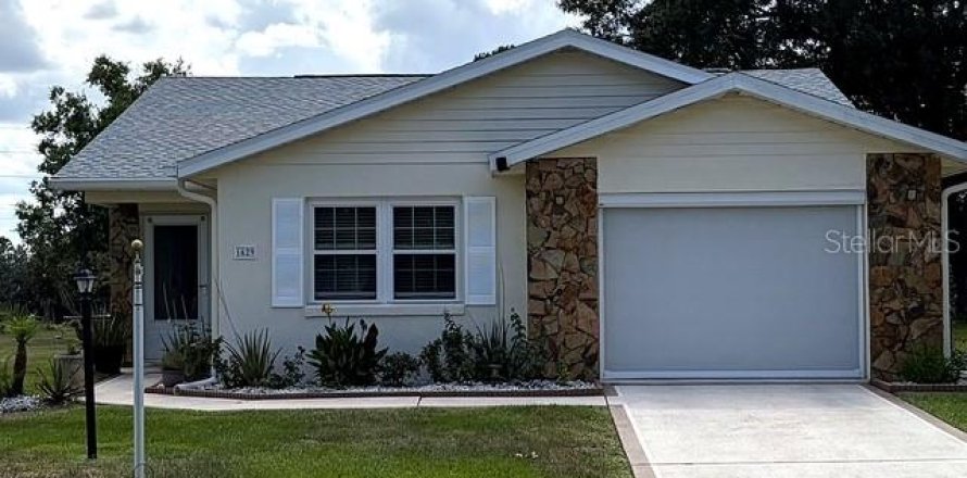 House in Sebring, Florida 2 bedrooms, 106.19 sq.m. № 2195905