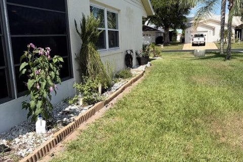 House in Sebring, Florida 2 bedrooms, 106.19 sq.m. № 2195905 - photo 13