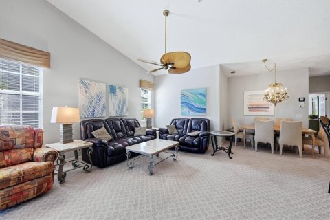Condo in Venice, Florida, 3 bedrooms  № 2395896 - photo 8
