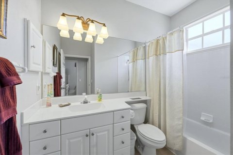 Condo in Venice, Florida, 3 bedrooms  № 2395896 - photo 29