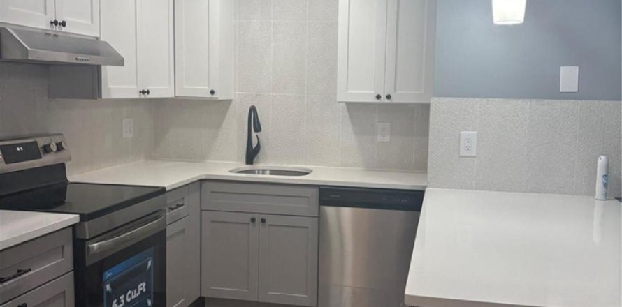 Condo in Margate, Florida, 2 bedrooms  № 2261238