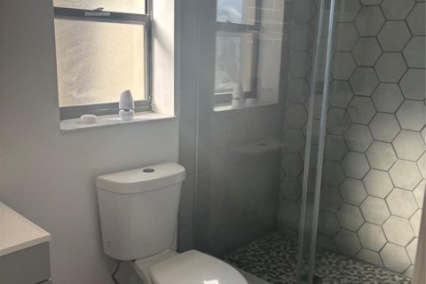 Condo in Margate, Florida, 2 bedrooms  № 2261238 - photo 6