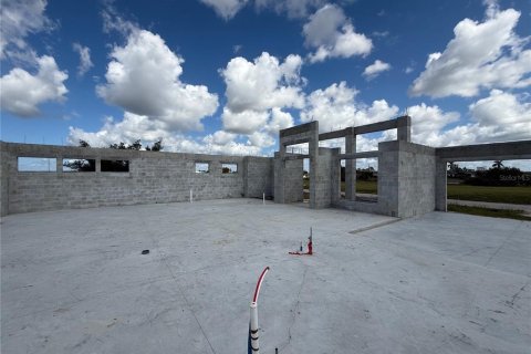 Casa en venta en Cape Coral, Florida, 3 dormitorios, 240.62 m2 № 2097448 - foto 3