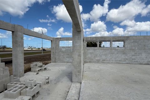 Casa en venta en Cape Coral, Florida, 3 dormitorios, 240.62 m2 № 2097448 - foto 13