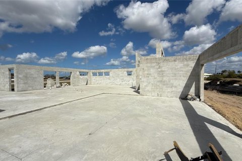 Casa en venta en Cape Coral, Florida, 3 dormitorios, 240.62 m2 № 2097448 - foto 15