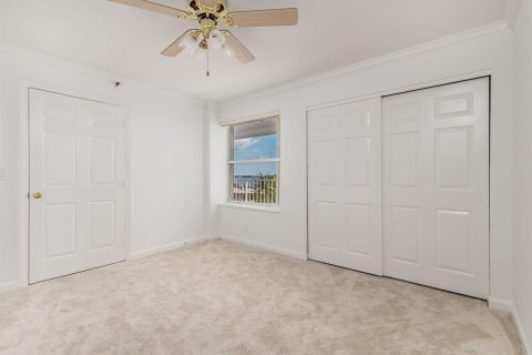 Condo in West Palm Beach, Florida, 2 bedrooms  № 2084045 - photo 6