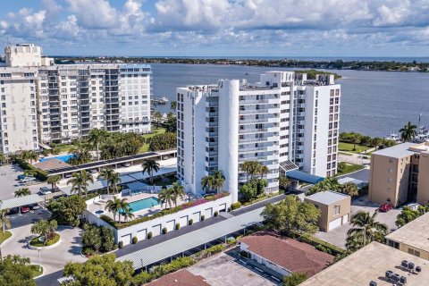Condo in West Palm Beach, Florida, 2 bedrooms  № 2084045 - photo 22