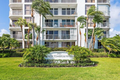 Condo in West Palm Beach, Florida, 2 bedrooms  № 2084045 - photo 29