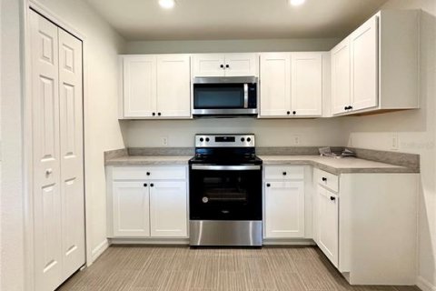Villa ou maison à vendre à Port Charlotte, Floride: 3 chambres, 112.78 m2 № 2403135 - photo 5