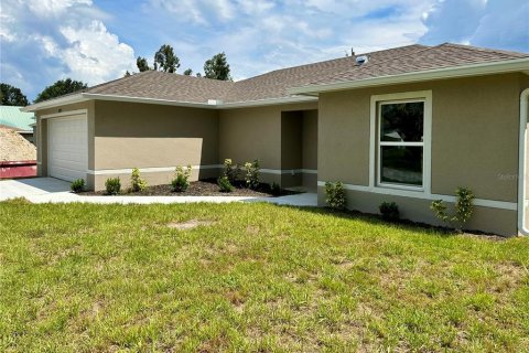 Villa ou maison à vendre à Port Charlotte, Floride: 3 chambres, 112.78 m2 № 2403135 - photo 2