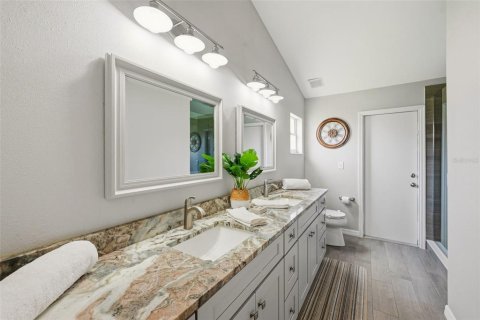 House in Davenport, Florida 4 bedrooms, 147.53 sq.m. № 2201783 - photo 25