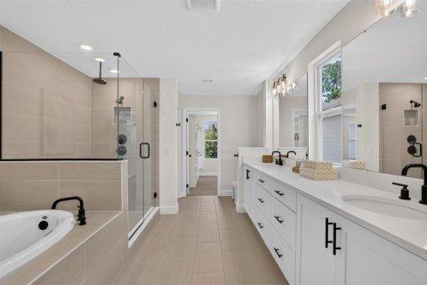 Villa ou maison à vendre à Winter Garden, Floride: 4 chambres, 288.09 m2 № 2389382 - photo 27