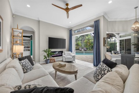 House in Lakewood Ranch, Florida 3 bedrooms, 246.66 sq.m. № 2149311 - photo 3